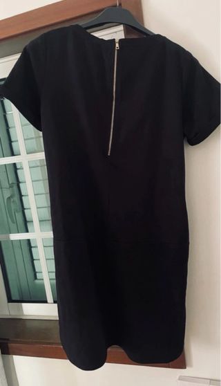 Vestido Tanara preto curto