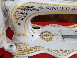 Máquina de coser Singer 12K
