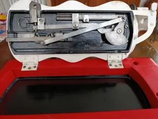 Máquina de coser Singer 12K