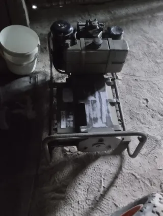 Grupo electrógeno de luz motor diesel