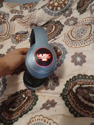 Cascos Inalambricos Bluetooth y altavoz estereo