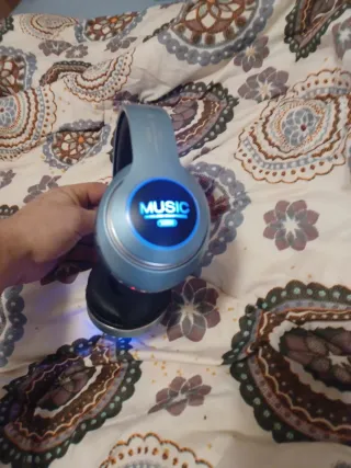 Cascos Inalambricos Bluetooth y altavoz estereo