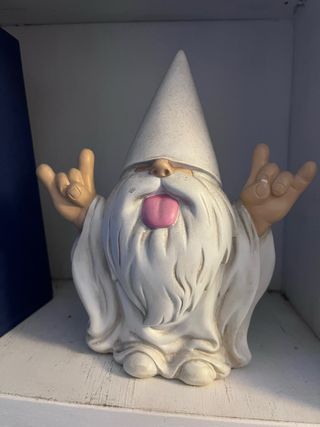 Gnomo Rockero con Lengua Fuera