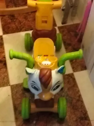 Caballo musical para niños
