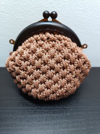 Portamonete uncinetto marrone chiaro