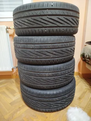 Neumaticos 17" 200€ NEGOCIABLES