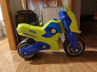 Moto infantil Juguettos