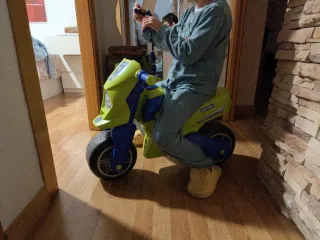 Moto infantil Juguettos