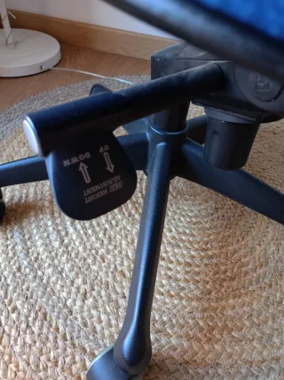 Silla de oficina con ruedas