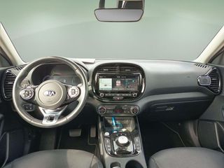 Kia e-Soul e-Soul 150kW Emotion (Long Range)