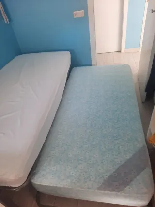 Somier inferior + somier superior+ dos Colchones