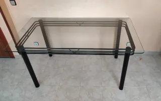 Mesa de comedor cristal y metal