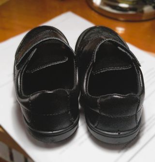 Zapatos niño  negros-nº26, colegio y S.Santa