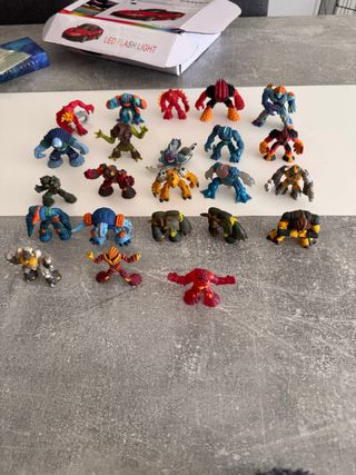 Lote 23 Figuras Gormiti