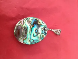 Colgantes de piedras naturales oferta