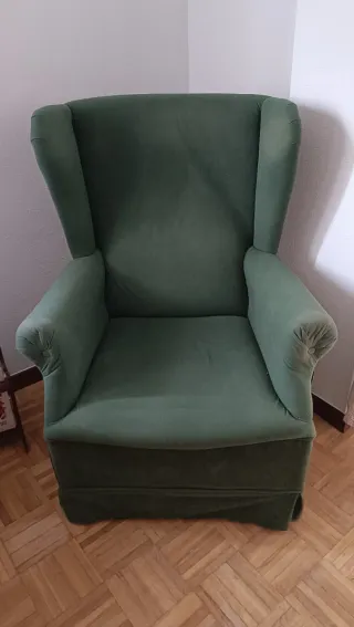 Sillón de tela verde