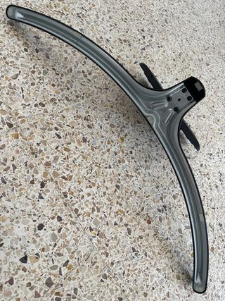 Peana TV Negra Curva