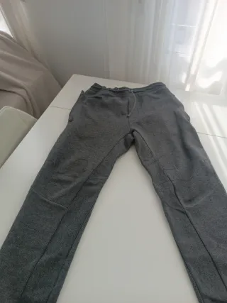 Pantalón chándal gris