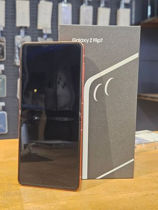 SAMSUNG Z FLIP 7 256GB ROJO CORAL