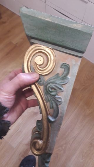 Mensula decorativa dorada y verde