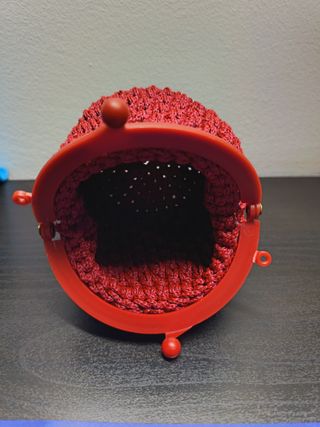 Portamonete uncinetto rosso