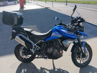 Triumph 900 GT Pro Azul/Negro