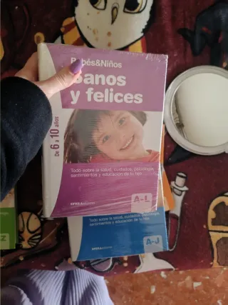 Bebés & Niños: A-j (251 P.) [2]. L-z (222 P.)