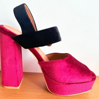 Sandali Vera Blum Plateau Velluto Fucsia Nero