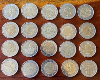 Lote 99 Monedas 2€ Conmemorativas y Año