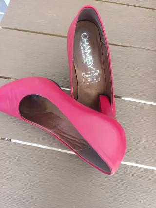 Zapatos Salón Chamby Piel. Tacón. Comfort Gel