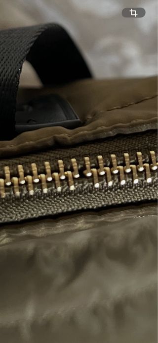 Mochila Bosanova acolchada verde y negra