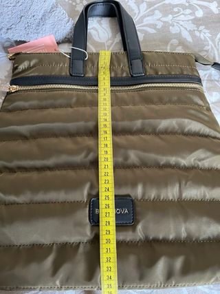 Mochila Bosanova acolchada verde y negra