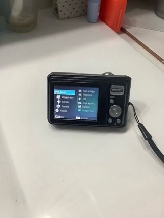 Cámara Digital Samsung Zoom Lens 4x