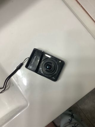 Cámara Digital Samsung Zoom Lens 4x