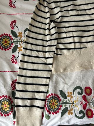 Jersey rayas blanco y negro Stradivarius Talla M