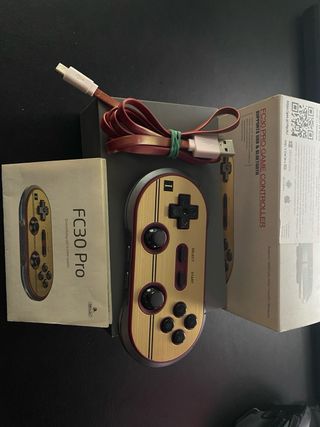 Mando FC30 Pro Game Controller 8Bitdo