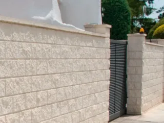 Muros de bloque Ladrillo valla  portón motorizado