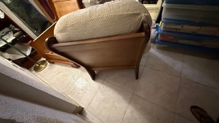 Sofá de tela beige 2 plazas y 2 butacas