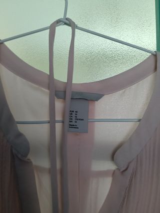 Vestido rosa pálido de verano