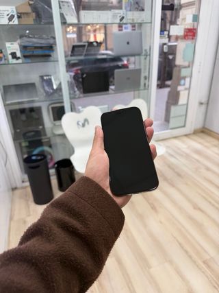 iPhone 16 Pro 128 GB 17 ciclos batería