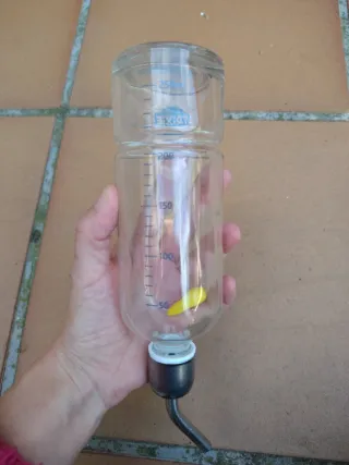 Bebedero Trixie para conejo