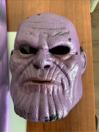 Disfraz Thanos + Máscara + Guantelete