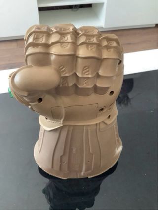 Disfraz Thanos + Máscara + Guantelete