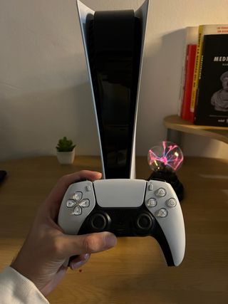 PlayStation 5 + Mando + Juegos