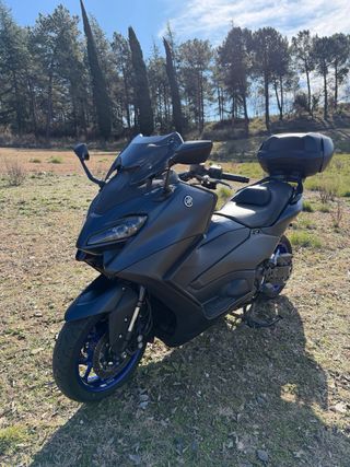 Yamaha TMAX 560 2022