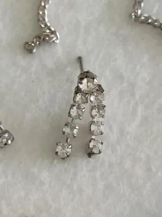 Conjunto de bisutería plateada