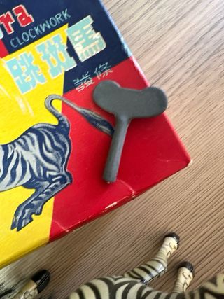 Juguete Cuerda Jumping Zebra Vintage