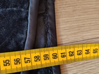 Falda L terciopelo negro