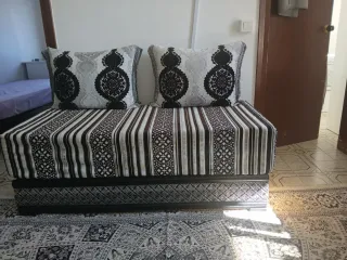 Sofá marroquí tela y madera