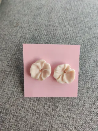 Pendientes hechos a mano